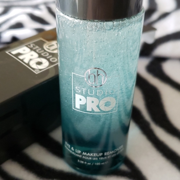 BH Cosmetics Eye & Lip Makeup Remover - Picture 1 of 3
